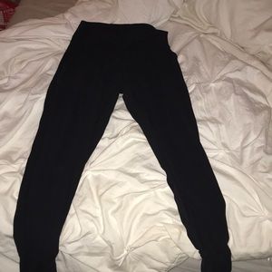 LULULEMON ALIGN JOGGER 28”